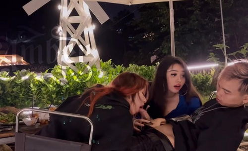 Ngồi cà phê chill chill được cả em người yêu và bạn thân thay nhau bú cu